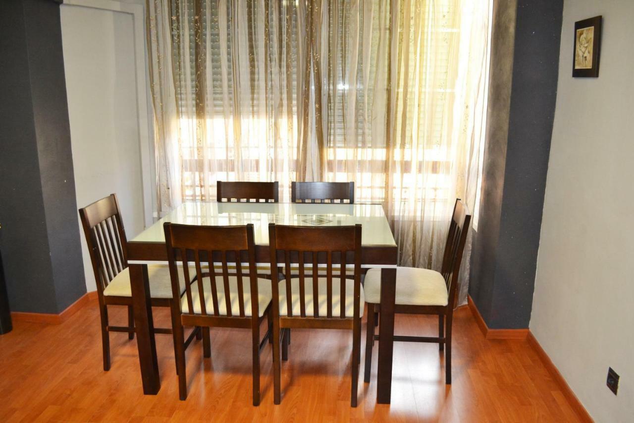 Апартаменты Apartamento Acogedor, Excelente Ubicacion, 10 Min Centro Севилья Экстерьер фото